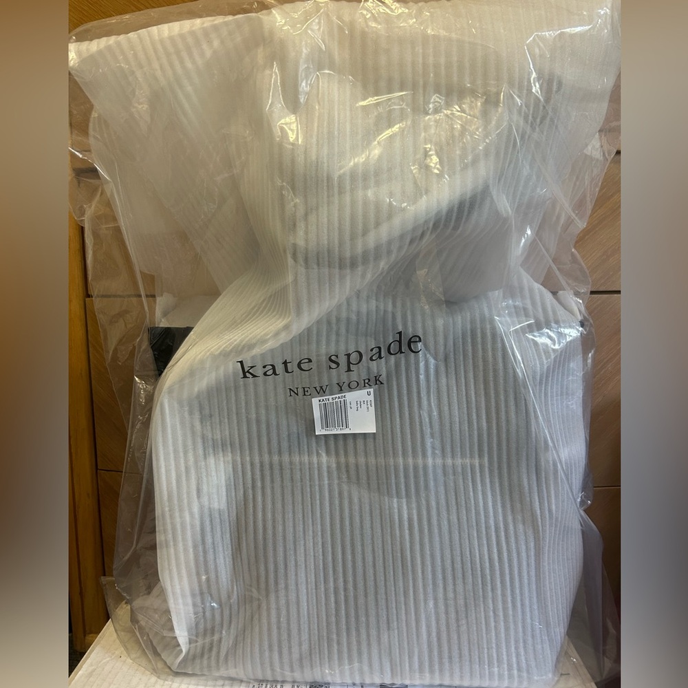 Kate Spade Chelsea Baby Bag BNWT - Picture 3 of 10